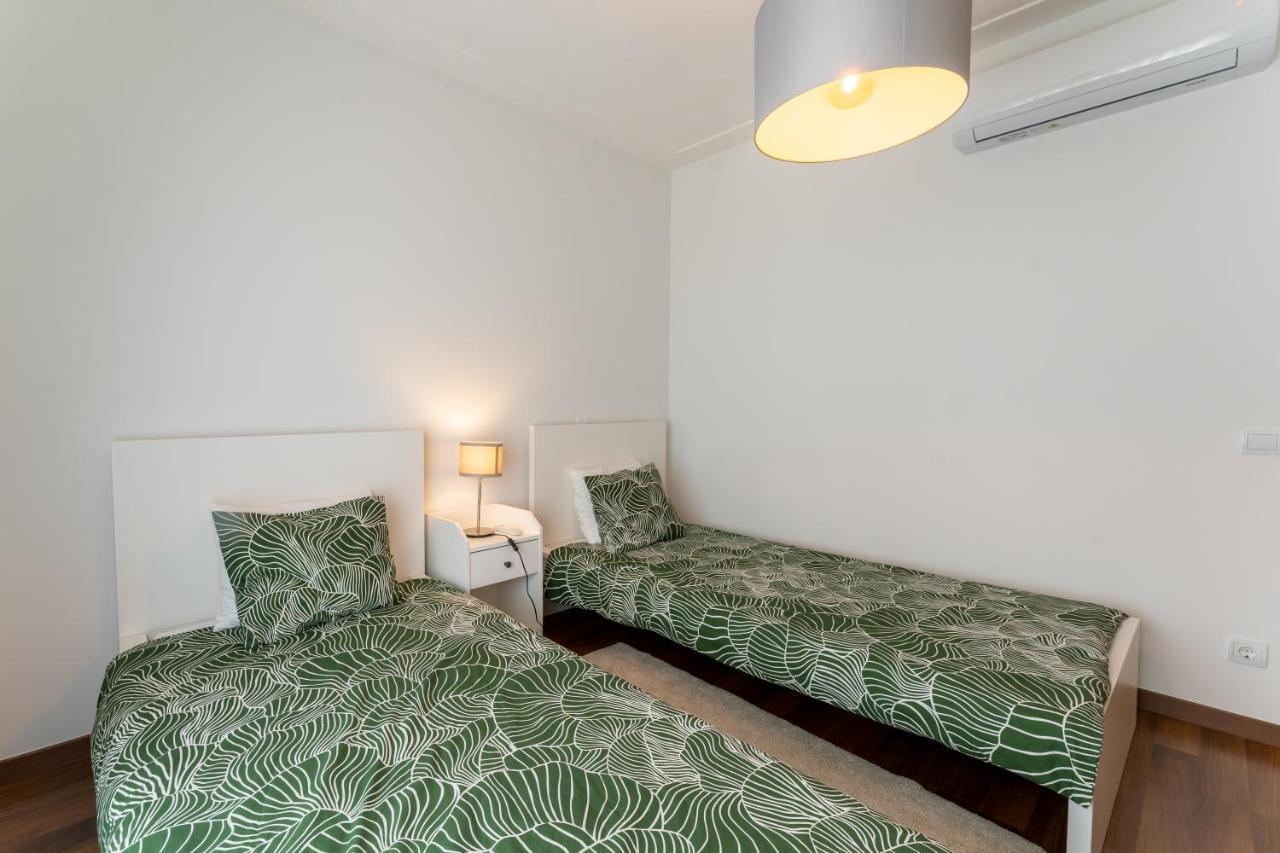 T3 North Wave Apartment Nazare Bagian luar foto